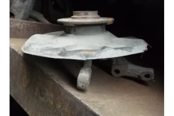 Recambio de mangueta delantero izquierda para volvo serie 480 1.7 turbo referencia OEM IAM   