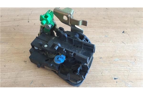 Recambio de cierre electromagnetico trasero derecho para renault kangoo i (f/kc0) 1.2 rt referencia OEM IAM   