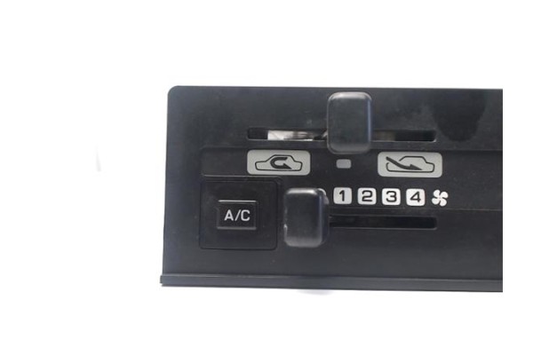 Recambio de mandos calefaccion / a.a. para nissan sunny berlina (n14) 1.6 sr referencia OEM IAM    Recambio de mandos calefaccion / a.a. para nissan sunny berlina (n14) 1.6 sr referencia OEM IAM