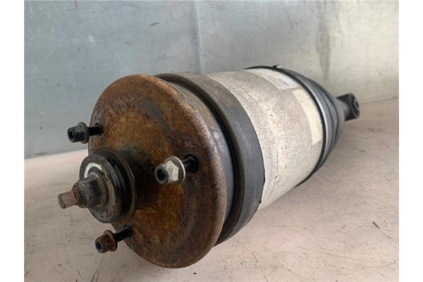 Recambio de amortiguador trasero izquierdo para land rover range rover sport 2.7 v6 td s referencia OEM IAM RPD501020 AS00102 RP
