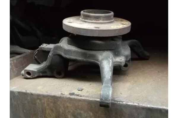 Recambio de mangueta delantero derecha para volvo c70 coupe 2.3 t referencia OEM IAM   