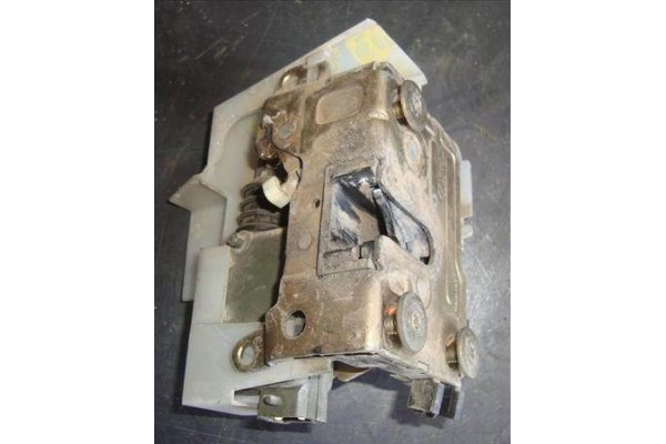 Recambio de cierre electromagnetico delantero derecho para renault megane i (ba0/1_) 1.4 e (ba0e, ba0v) referencia OEM IAM   