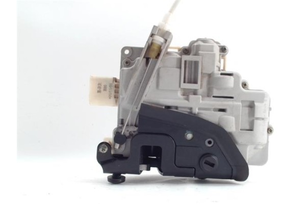 Recambio de cierre electromagnetico trasero derecho para audi a4 avant (8e) 2.0 tdi 16v referencia OEM IAM 8E0839016AA  