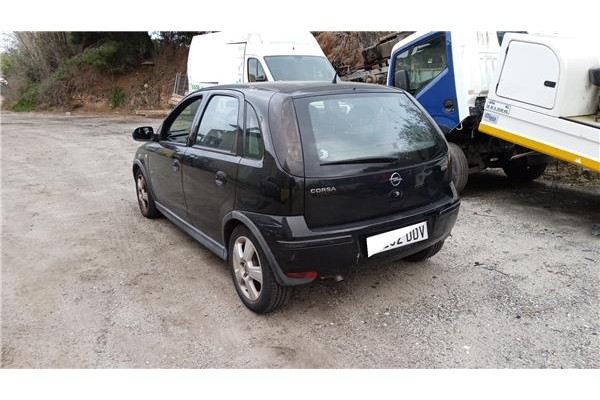 opel corsa c del año 2004