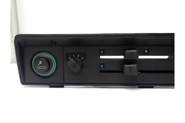 Recambio de mandos calefaccion / a.a. para volkswagen polo ii (867/871/873) 1.3 bel ami coupe referencia OEM IAM 867919395  