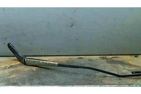 Recambio de brazo limpiaparabrisas delantero para renault megane ii (bm0/1_, cm0/1_) 1.9 dci (bm0g, cm0g) referencia OEM IAM   