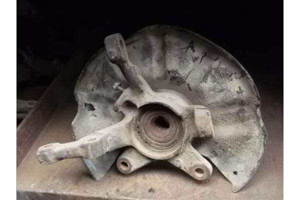 Recambio de mangueta delantero derecha para volvo serie 480 1.7 turbo referencia OEM IAM   