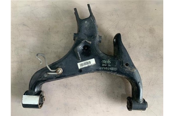 Recambio de brazo inferior trasero derecho para land rover range rover sport 2.7 v6 td s referencia OEM IAM RGG500304 720LL09R L Recambio de brazo inferior trasero derecho para land rover range rover sport 2.7 v6 td s referencia OEM IAM RGG500304 720LL09R L
