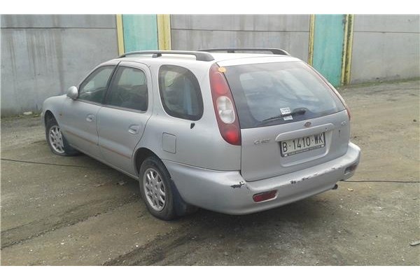 kia clarus del año 2000