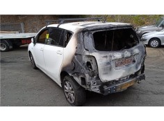 toyota verso (aur2/zgr2) del año 2012