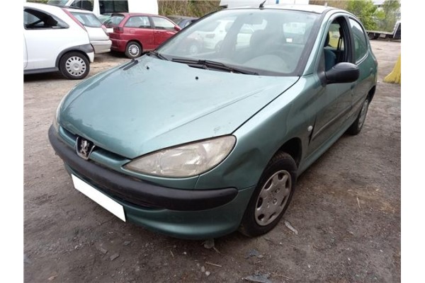 peugeot 206 berlina (1998) del año 