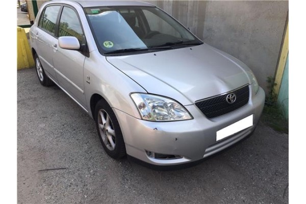 toyota corolla (e12) del año 2002