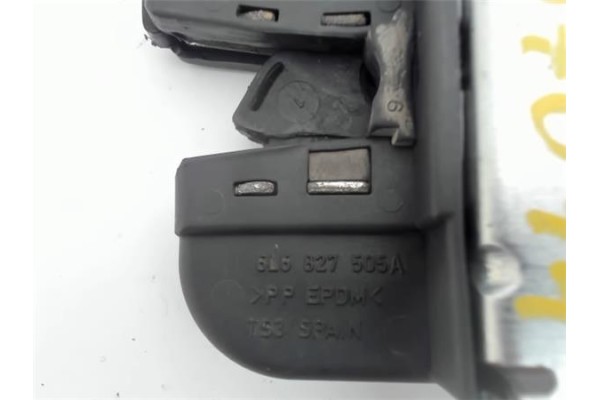 Recambio de cierre electromagnetico porton para seat ibiza (6l1)(04.2002 ) 1.9 sdi referencia OEM IAM 6L6827505A  