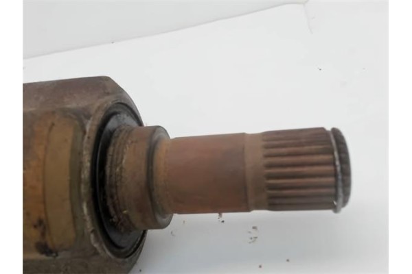 Recambio de palier delantero derecho para honda civic vi 1.4 (es4) referencia OEM IAM   
