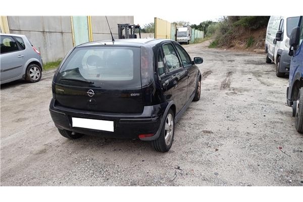 opel corsa c del año 2004