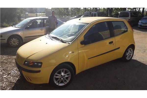 fiat ii punto (188) berlina del año 2000