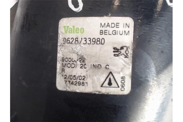 Recambio de faro antiniebla derecho para peugeot 206 referencia OEM IAM  9628733980 