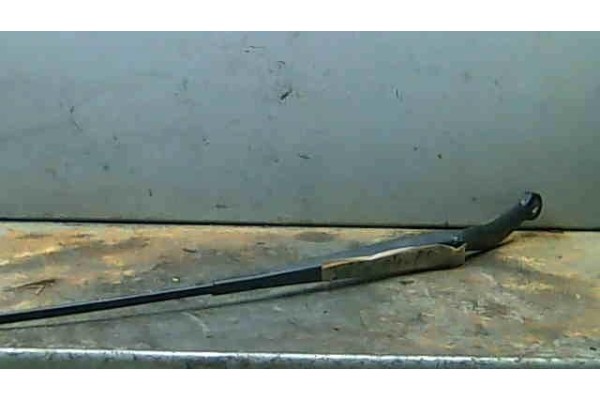 Recambio de brazo limpiaparabrisas delantero para peugeot 307 break / sw (s1)(2005) 2.0 hdi 90 referencia OEM IAM   
