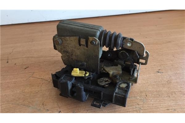 Recambio de cierre electromagnetico delantero izquierdo para renault scenic i (ja...) 1.4 16v referencia OEM IAM   