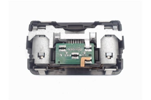 Recambio de luz interior techo para audi a6 avant (4b5) referencia OEM IAM 4B9947123S  