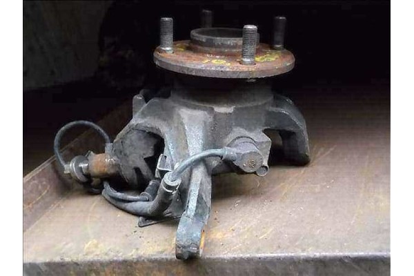 Recambio de mangueta delantero derecha para nissan primera berlina (p11) 2.0 referencia OEM IAM   