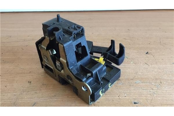Recambio de cierre electromagnetico delantero izquierdo para renault scenic i (ja...) 1.4 16v referencia OEM IAM   