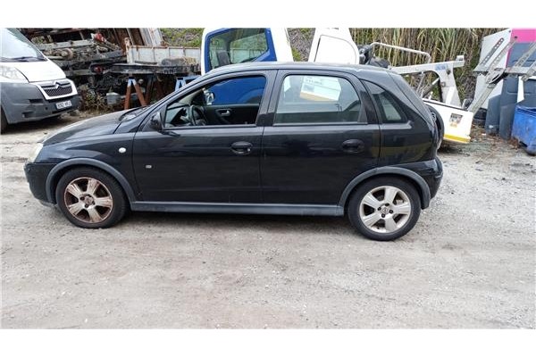 opel corsa c del año 2004
