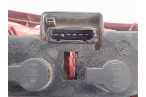 Recambio de piloto trasero izquierdo para skoda octavia combi (1u5) referencia OEM IAM 1U9945095 1U9945111 