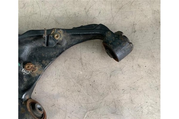 Recambio de brazo superior delantero izquierdo para land rover range rover sport 2.7 v6 td s referencia OEM IAM RBJ500850 TC3026