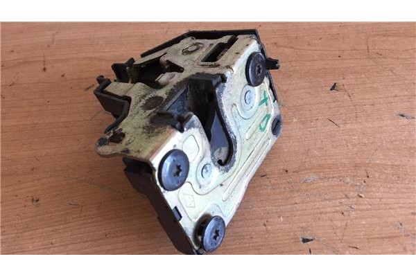 Recambio de cierre electromagnetico trasero derecho para renault scenic i (ja...) 1.4 16v referencia OEM IAM   