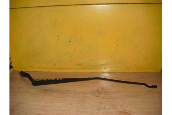 Recambio de brazo limpiaparabrisas delantero derecho para ford fiesta (cbk) 1.4 newport referencia OEM IAM   