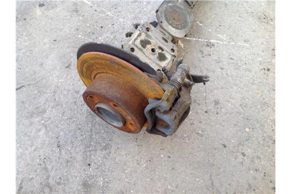 Recambio de puente trasero para renault master iv furgón (fv, jv) 2.3 dci fwd (jv0a, jv0b) referencia OEM IAM 555115788R  