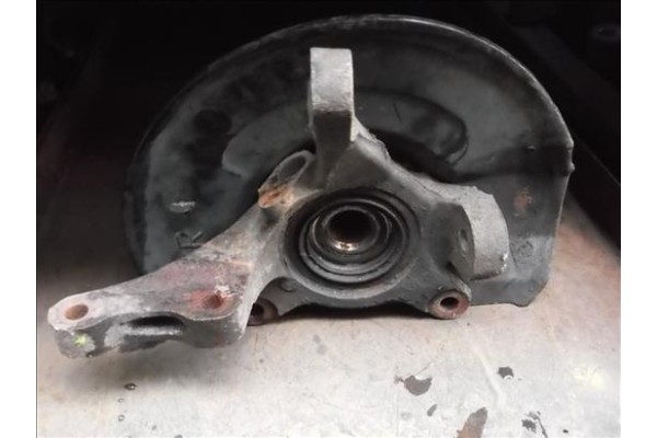 Recambio de mangueta delantero derecha para volvo v40 familiar 2.0 referencia OEM IAM   