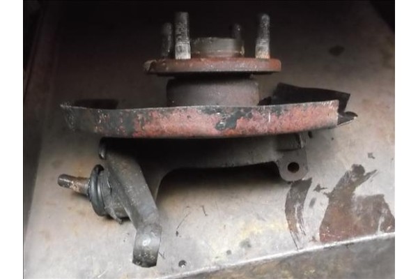 Recambio de mangueta delantero derecha para rover 100 (metro) (xp) 114 gti 16v referencia OEM IAM   