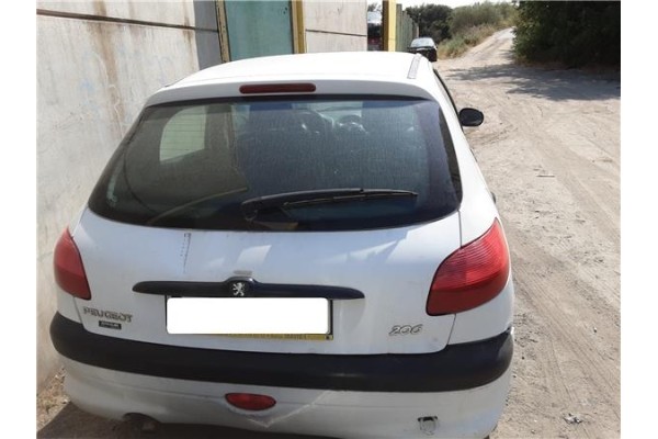 peugeot 206 del año 2000