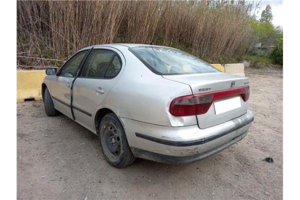 seat toledo (1m2)(03.1999 ) del año 