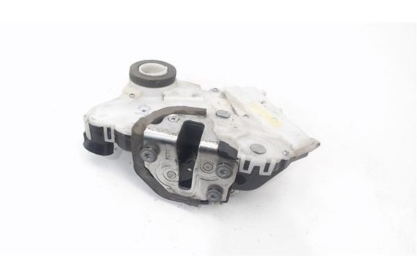 Recambio de cierre electromagnetico delantero izquierdo para toyota yaris (ksp9/scp9/nlp9) 1.4 active referencia OEM IAM 690400D