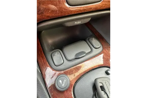 Recambio de portaobjetos consola central para volvo c70 coupe 2.3 t referencia OEM IAM 9158075 9158076 