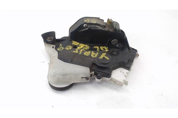 Recambio de cierre electromagnetico delantero izquierdo para toyota yaris (ksp9/scp9/nlp9) 1.4 active referencia OEM IAM 690400D