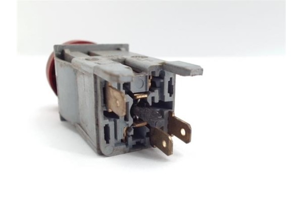 Recambio de interruptor luces emergencia para citroen berlingo 1.9 600 d niveau a. furg. referencia OEM IAM    Recambio de interruptor luces emergencia para citroen berlingo 1.9 600 d niveau a. furg. referencia OEM IAM