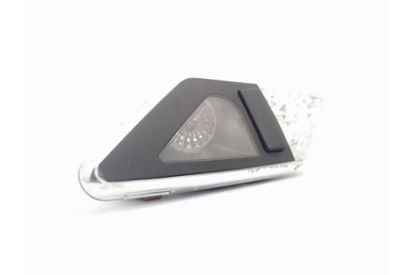 Recambio de luz trasero derecha techo para bmw serie 3 berlina (e46) referencia OEM IAM 2JA007877  