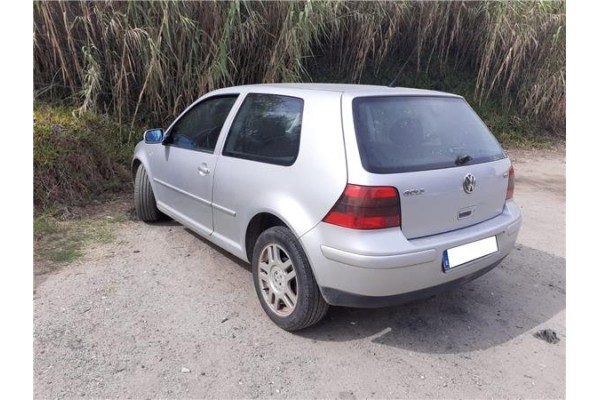 volkswagen golf iv berlina (1j1) del año 2001