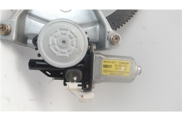 Recambio de mecanismo elevalunas delantero izquierdo para daewoo kalos referencia OEM IAM 96585734  