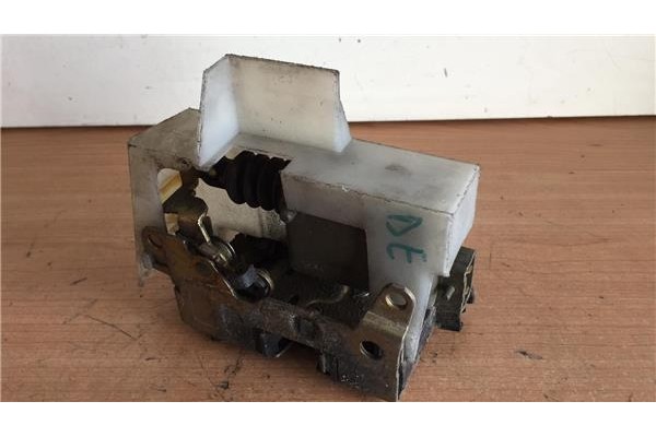 Recambio de cierre electromagnetico delantero izquierdo para renault megane i classic (la0) 1.4 1.6 europa referencia OEM IAM   