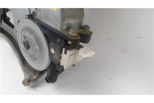 Recambio de mecanismo elevalunas delantero izquierdo para daewoo kalos referencia OEM IAM 96585734  