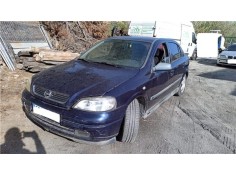 opel astra g berlina del año 2000