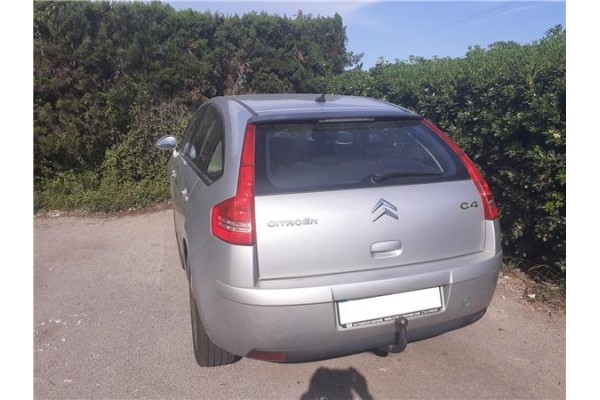 citroen c4 berlina del año 2006