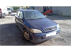 opel astra g berlina del año 2000