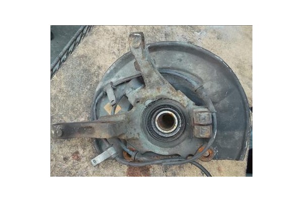Recambio de mangueta delantero derecha para mitsubishi space star (dg0) 1.6 16v (dg3a) referencia OEM IAM   