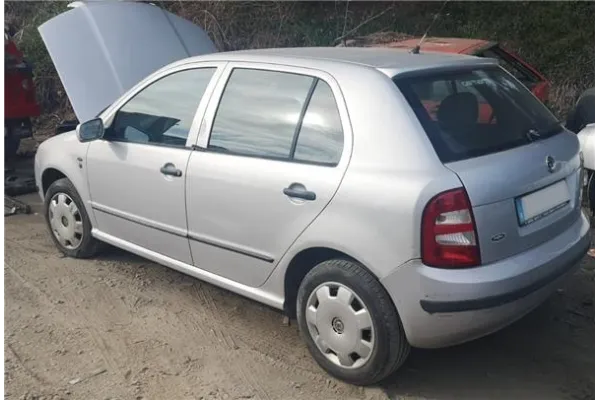 skoda fabia (6y2/6y3) del año 2001